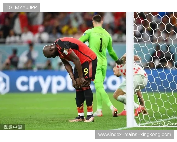 卢卡库门前二次调整后抽射，比利时前场杀伤力倍增